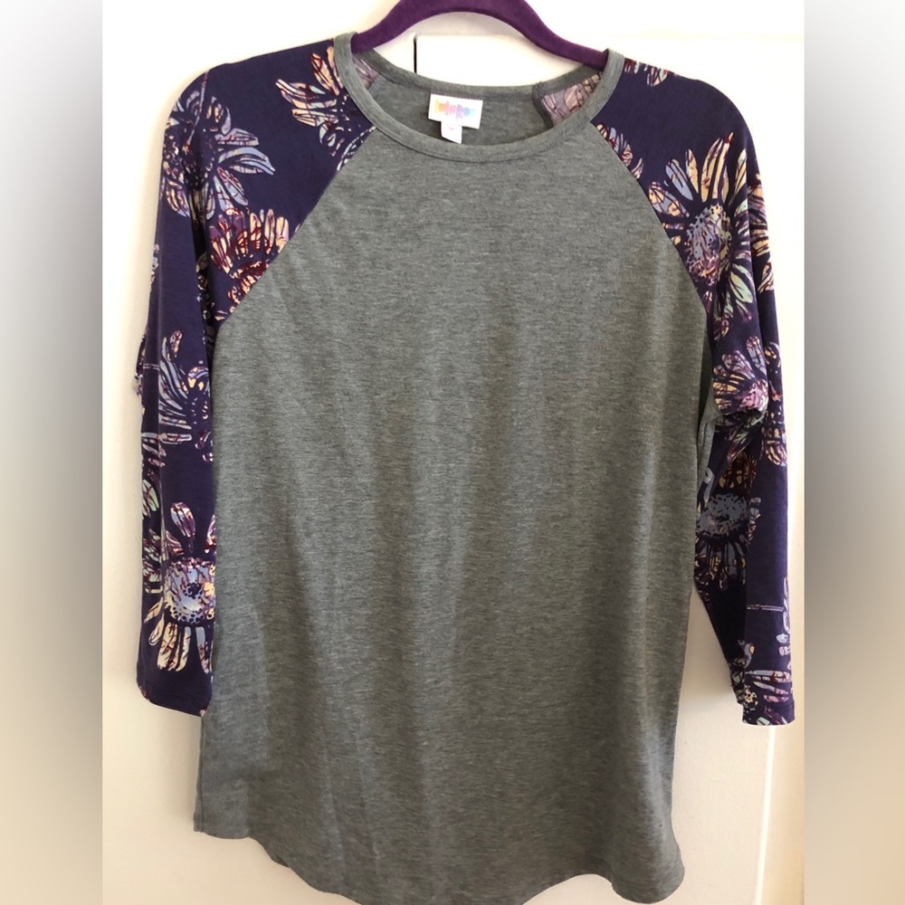 Lularoe gray purple flower raglan t-shirt M